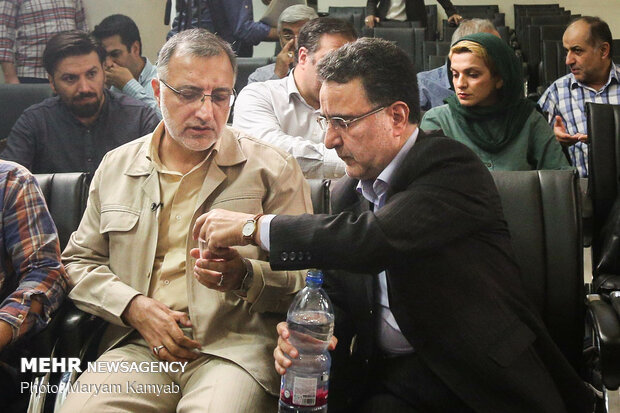 مناظره زاکانی و تاج زاده