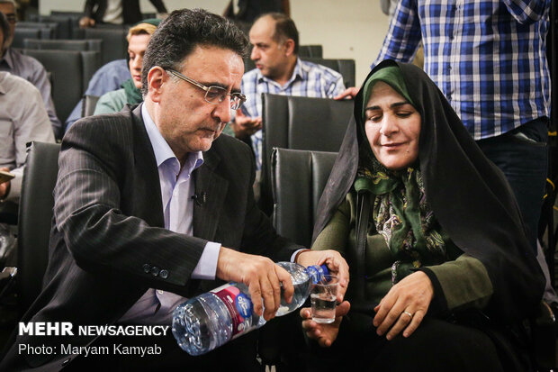 مناظره زاکانی و تاج زاده