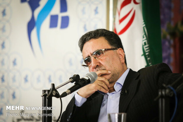 مناظره زاکانی و تاج زاده