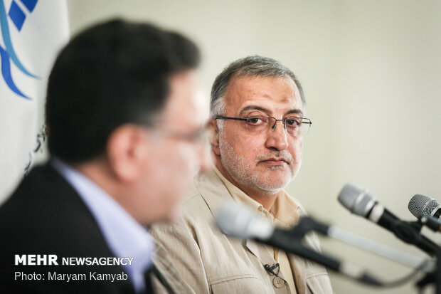 مناظره زاکانی و تاج زاده