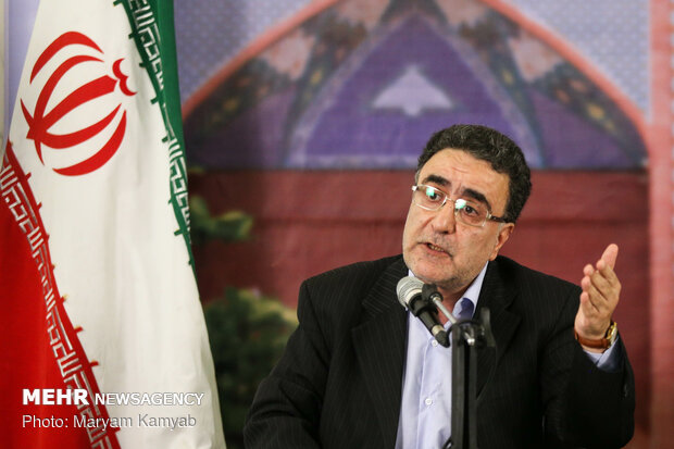 مناظره زاکانی و تاج زاده