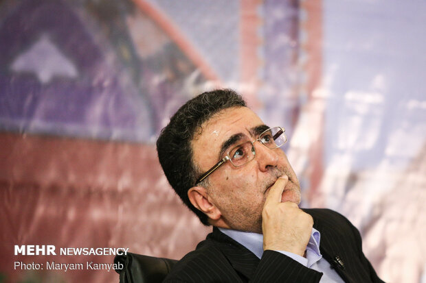 مناظره زاکانی و تاج زاده