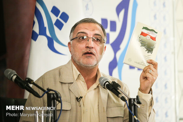 مناظره زاکانی و تاج زاده