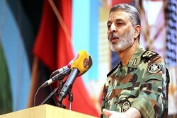 Iranian armed forces determined to overthrow ‘Global Arrogance’: Army cmdr.