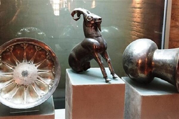 ایجاد موزه «سکه و اشیاء مفرغی» در لرستان/ ۱۵ هزار شیء تاریخی داریم