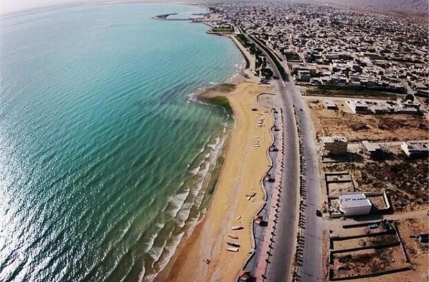 حریم دریا در پیچ جاده؛ این راه بیراهه است