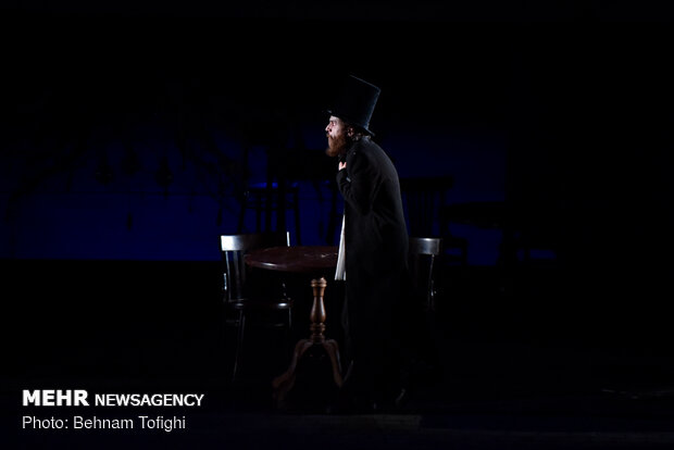 Servati's 'Crime and Punishment' on stage in Tehran