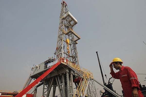 ICOFC begins project to boost production at Sa’adat Abad oil field