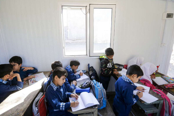 ۲۱ کلاس درس در شهر قزوین درکانکس تشکیل می شود