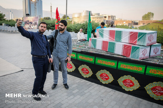 مراسم وداع با پیکر‌های مطهر150 شهید تازه‌تفحص‌شده دوران دفاع مقدس