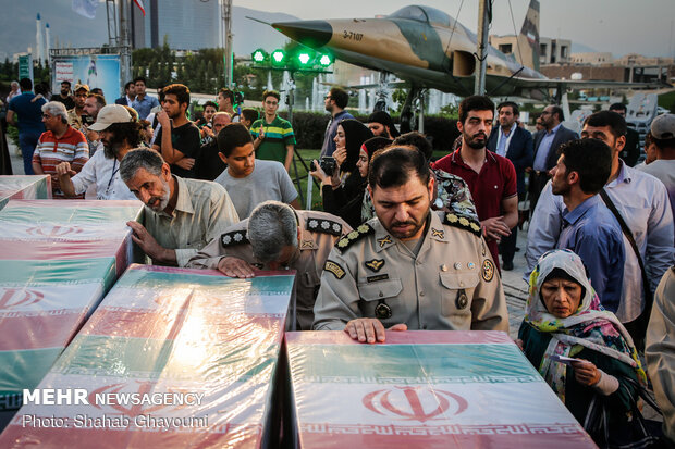 مراسم وداع با پیکر‌های مطهر150 شهید تازه‌تفحص‌شده دوران دفاع مقدس