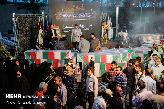مراسم وداع با پیکر‌های مطهر150 شهید تازه‌تفحص‌شده دوران دفاع مقدس