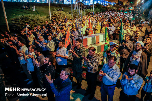 مراسم وداع با پیکر‌های مطهر150 شهید تازه‌تفحص‌شده دوران دفاع مقدس