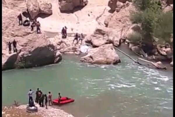 جسد جوان غرق شده در آبهای شهرستان بویراحمد بعد از ۲۲ روز پیدا شد