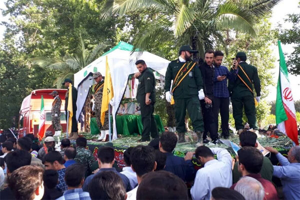 پیکر شهید «ثامنی راد» در ورامین تشییع شد 