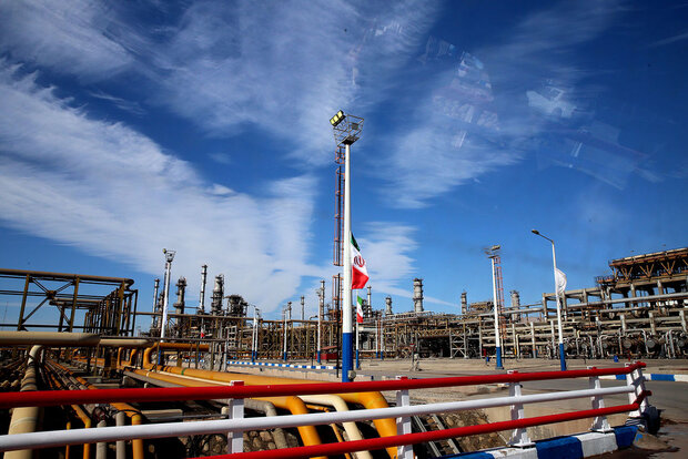 Iran oil refining capacity to reach 2.4 mbd by March