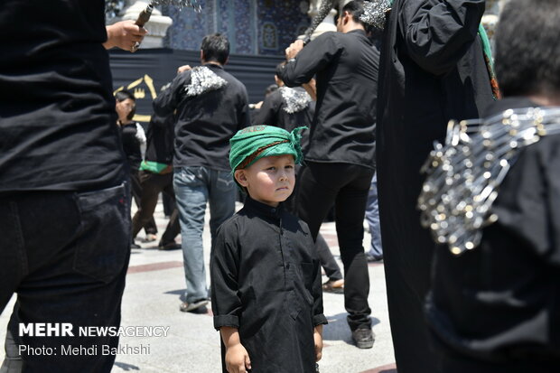 Martyrdom anniversary of Imam Sadiq (AS) marked in Qom prov.