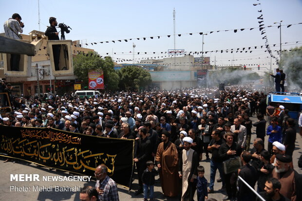 Martyrdom anniversary of Imam Sadiq (AS) marked in Qom prov.