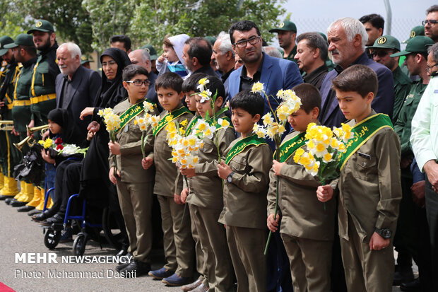 ورود پیکر مطهر شهید مدافع حرم علی آقایی به زادگاهش