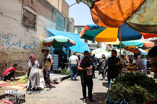 Businesses in sweltering weather of SW Iran