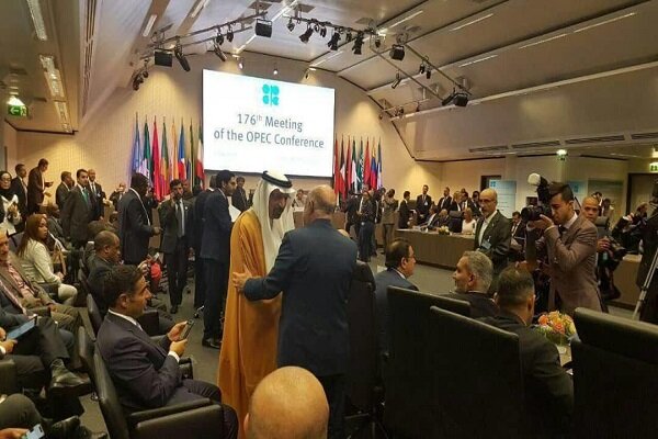 İran ve Suudi Arabistan OPEC zirvesinde görüştü 