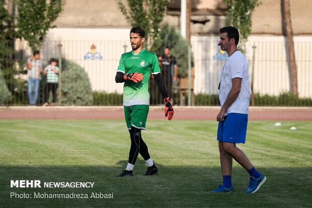 Esteghlal’s first public training session under Stramaccioni