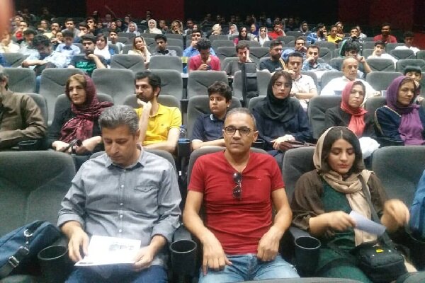 فیلمی "زەڕ"بەرهەمی فیلمسازی کوردی تورکیا لە سنە و مەریوان نمایش کرا