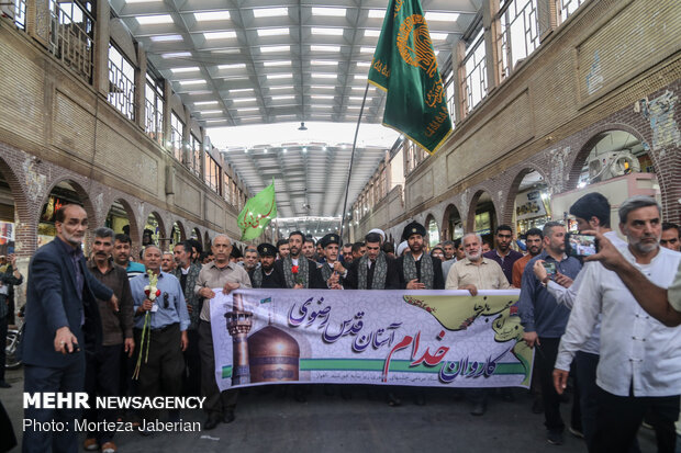 آیین استقبال از کاروان خدام حرم مطهر رضوی در اهواز