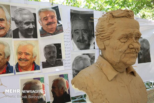 الملتقى الثاني لصناعة تماثيل الشخصيات البارزة الايرانية