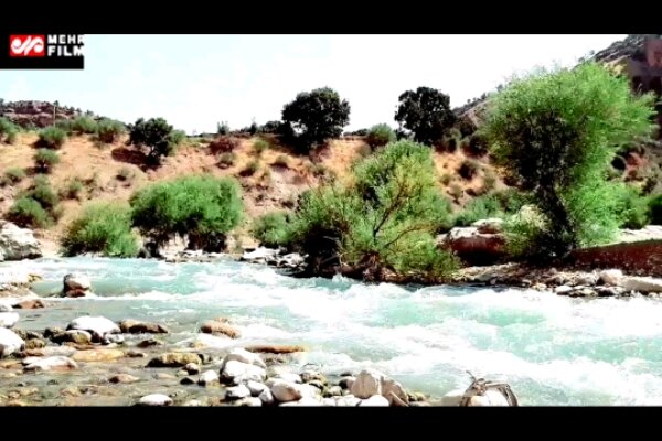 خروش رودخانه خرسان سمفونی آب را به نمایش می گذارد