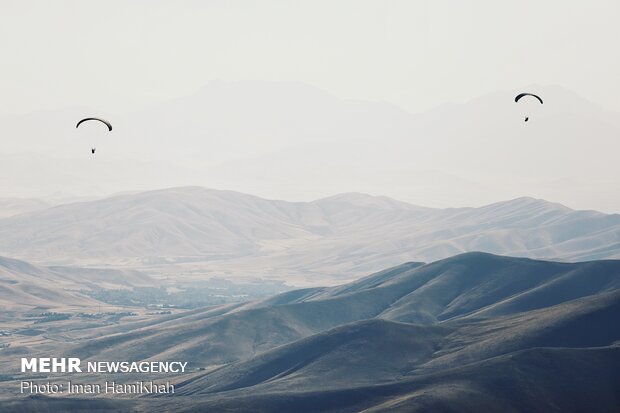 Paragliding in Hamadan