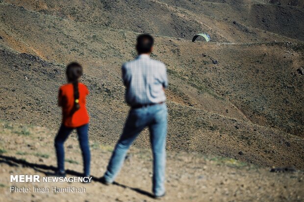 Paragliding in Hamadan