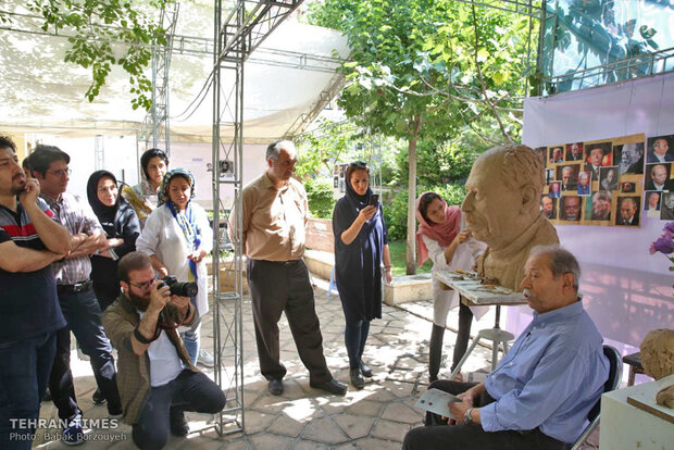 Busts of contemporary luminaries symposium is underway in Tehran