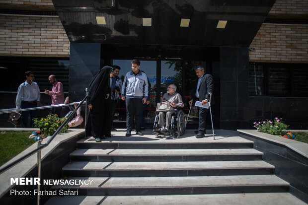 بازدید جمعی از مدیران خبرگزاری مهر از کارخانه فیروز