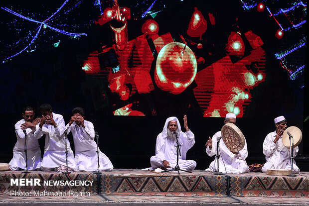 ششمین جشنواره ملی «آواها و نواهای رضوی» در شیراز آغاز به کار کرد