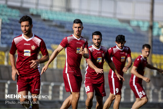 Persepolis training session under Calderon