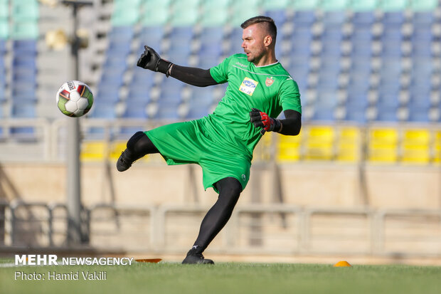 Persepolis training session under Calderon