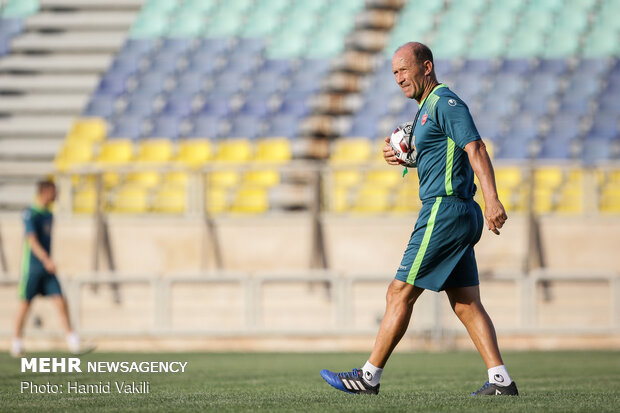 Persepolis training session under Calderon