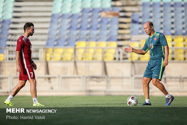 Persepolis training session under Calderon