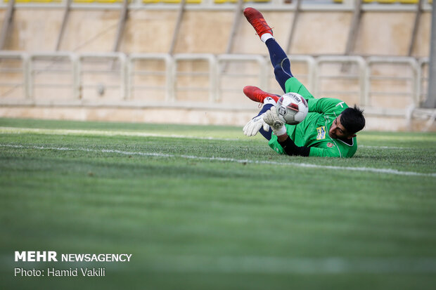 Persepolis training session under Calderon