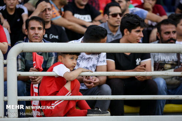 Persepolis training session under Calderon