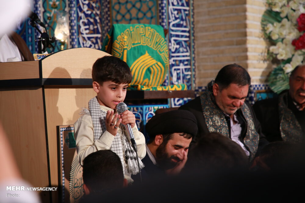کاروان زیرسایه‌خورشید در مسجد جامع یزد
