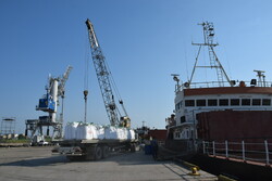 VIDEO: Ships at Astara port blare horns to honor efforts of Iran's medical staff under coronavirus outbreak