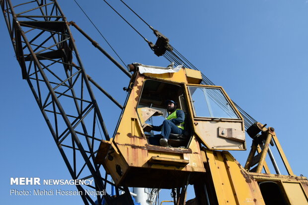 Loading, unloading operations at Iran’s Astara port