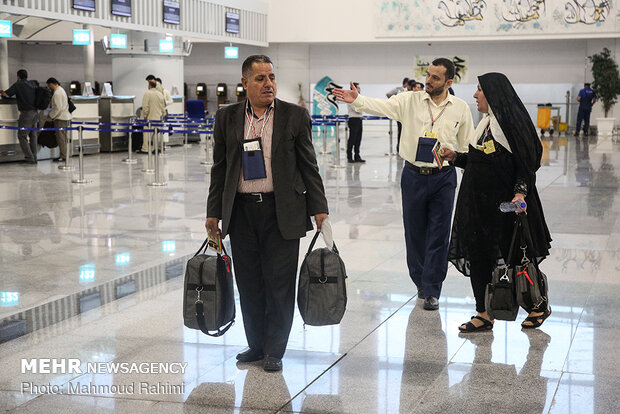 Hajj officials see off 1st Iranian convoy to S. Arabia