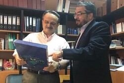 Greek university calls for boosting academic coop. with Iran