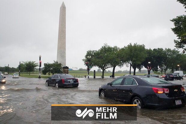 VIDEO: Washington DC hit by flash floods