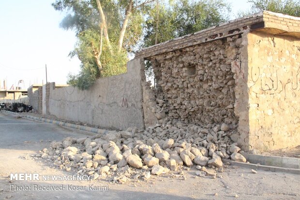 Quake damages buildings in Gelgir village