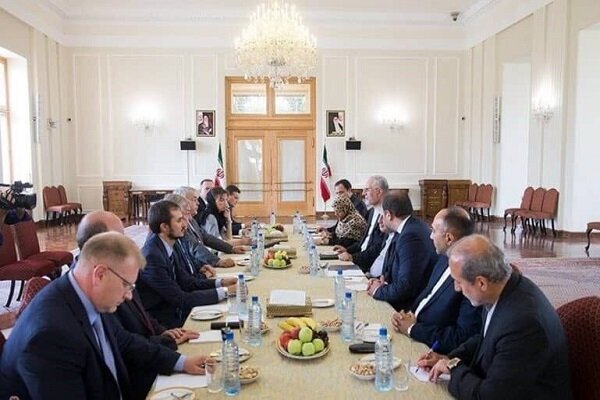 Iran, Russia discuss Syria's constitutional committee
