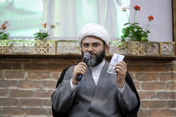 حججی نشانه پیروزی امام خمینی(ره) و فرزندانش در نزاع حق و باطل است